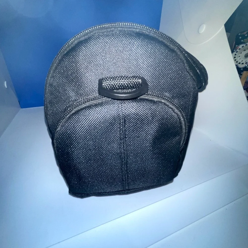 Small Canon Gadget Camera Bag NWT - Adj sections